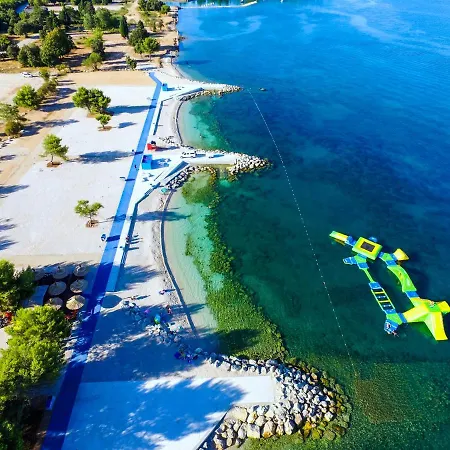 公寓 Sara, Village Stinjan 普拉