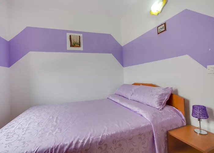 Sara, Village Stinjan * Пула