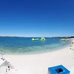 Sara, Village štinjan Lägenhet Pula