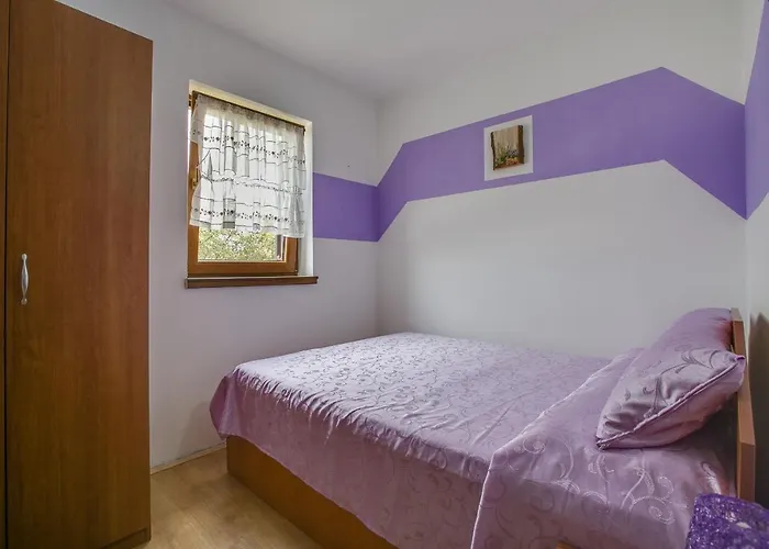 Sara, Village Stinjan * Pula